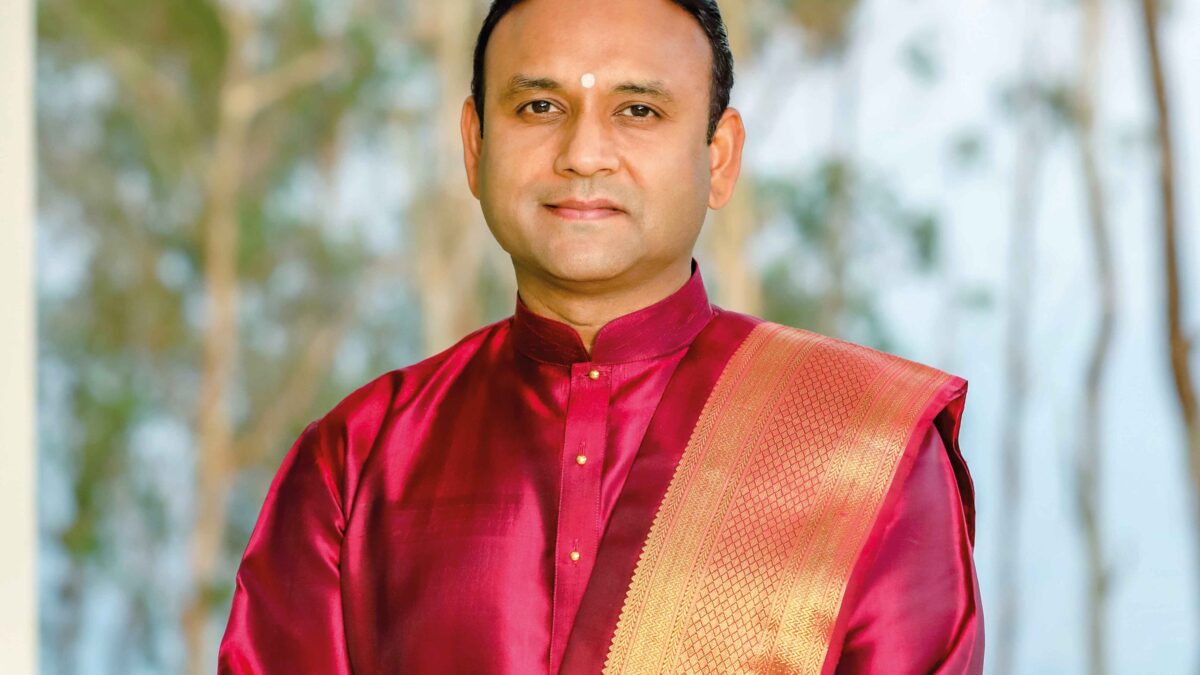 Sadguru Sri Madhusudan Sai