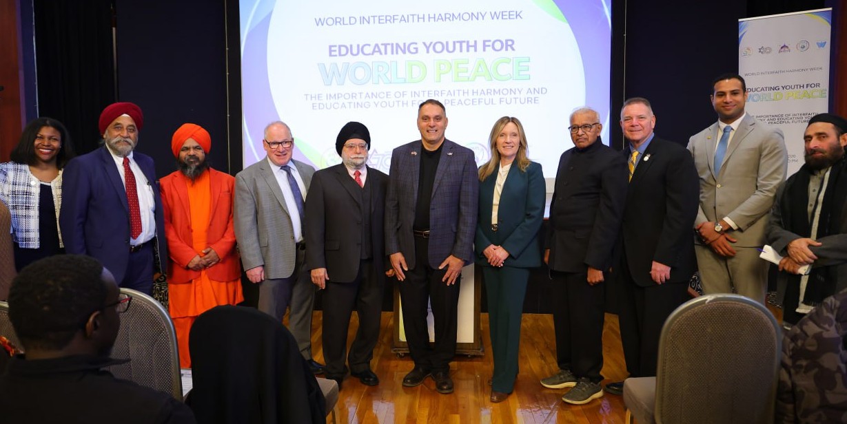 Faith leaders and elected officials at the event hosted by the Plainview Gurdwara along with Shanti Fund and HWPL.