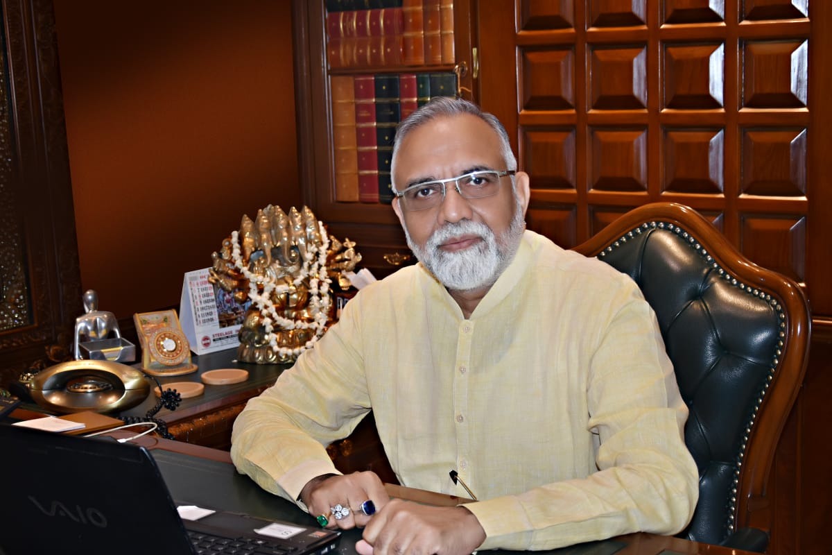 A renowned Vedic gemologist in India, Pt. R.K. Sharma doesn't believe in predicting bad things but in providing solutions.